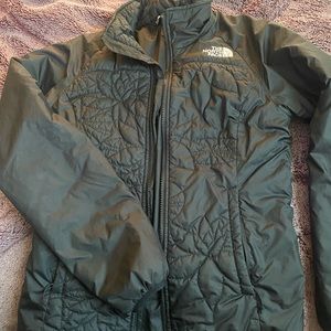 XS Black Woman’s NorthFace Quilted Puffer Jacket